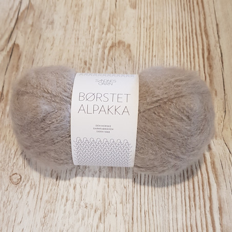 Borstad Alpakka